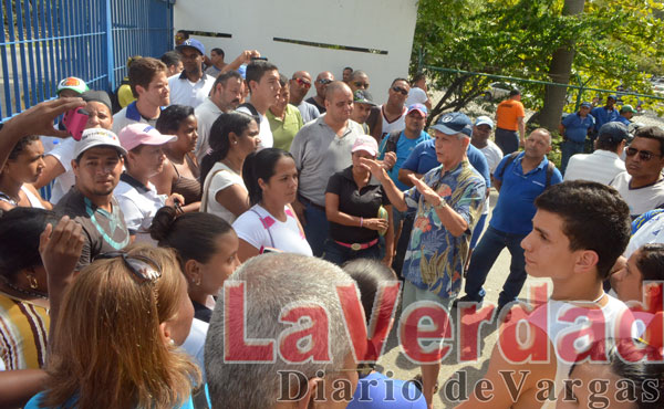 Trabajadores del Club Puerto Azul protestan por pagos chucutos