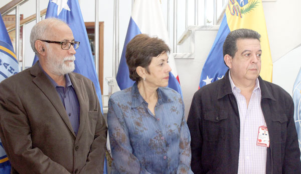 OPS y OMS destacan avances en Venezuela por la Campaña de Vacunación 2014