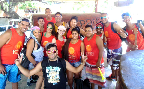 Participantes del V Festival de la Voz visitan el pueblo de Chuspa