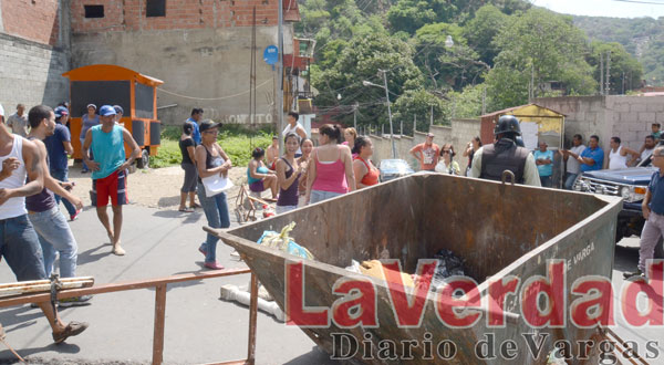 Protestan en Maiquetía y El Rincón  por escasez de agua