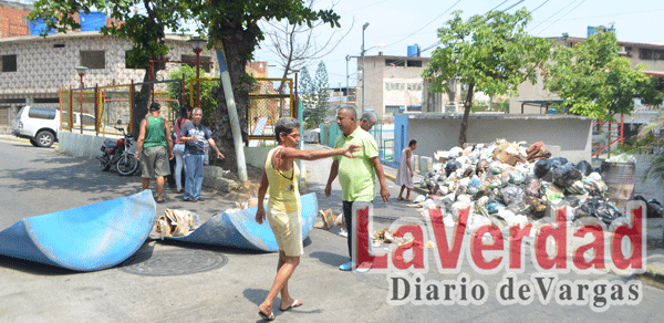 Protestaron en Pariata por exceso de basura