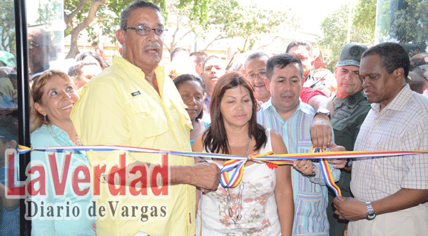 Gobernador inaugura Mercado de Catia la Mar