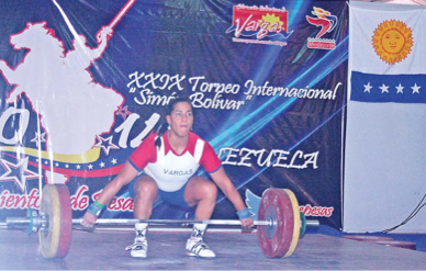 Vargas logró ocho medallas en Internacional de Pesas