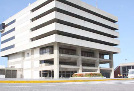 Iaim contribuye con el mantenimiento de la autopista Caracas-La Guaira