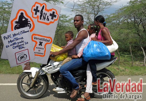 Crean conciencia sobre el riesgo de trasladar a niños en motos
