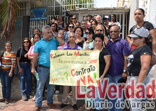 Docentes estadales protestaron frente a la Inspectoría del Trabajo