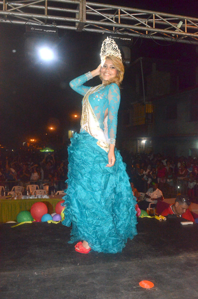 Ángela Salazar es la representante de Caruao para los Carnavales 2015