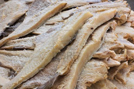Baja demanda de pescado seco por alto costo