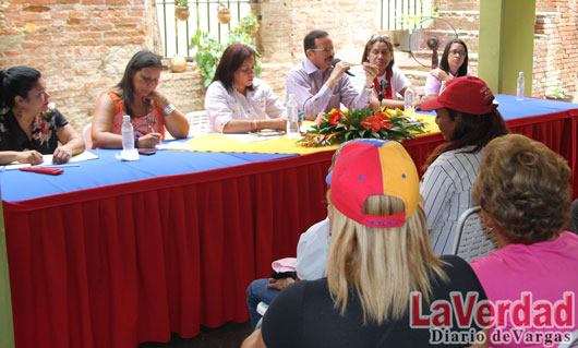 Alcalde invita a registrarse en la Unamujer