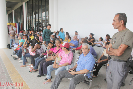 Se prolonga tiempo de espera por transporte Sitssa a Caracas