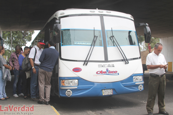 Choferes de la Caracas-La Guaira piden aumentar pasaje a Bs. 50