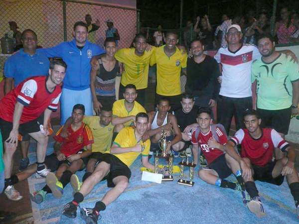 Torneo comunitario de fútbol sala concluyó en Pariata