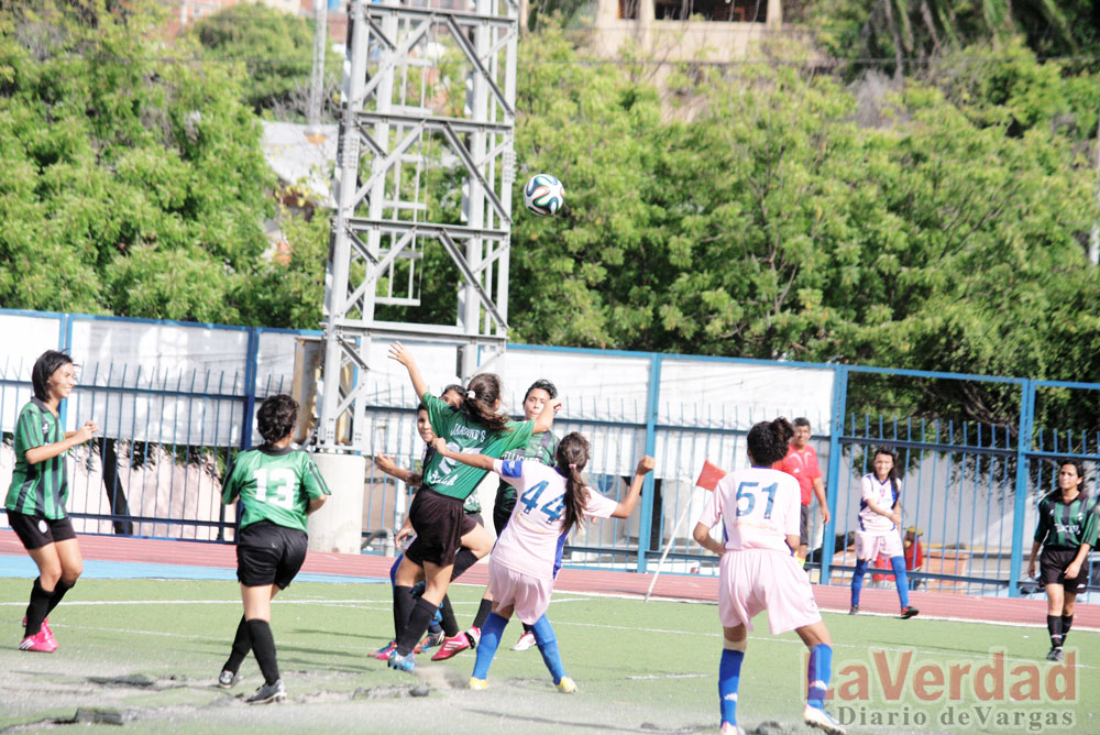 Pellícanos sin saldo positivo en fútbol femenino federado