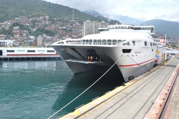 Siguen paralizadas salidas de Conferry desde La Guaira