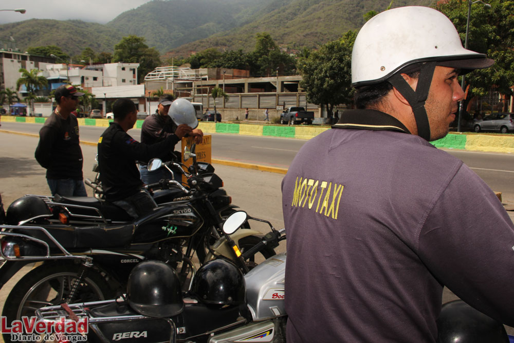 Mototaxistas solicitan jornada de cedulación de servicio