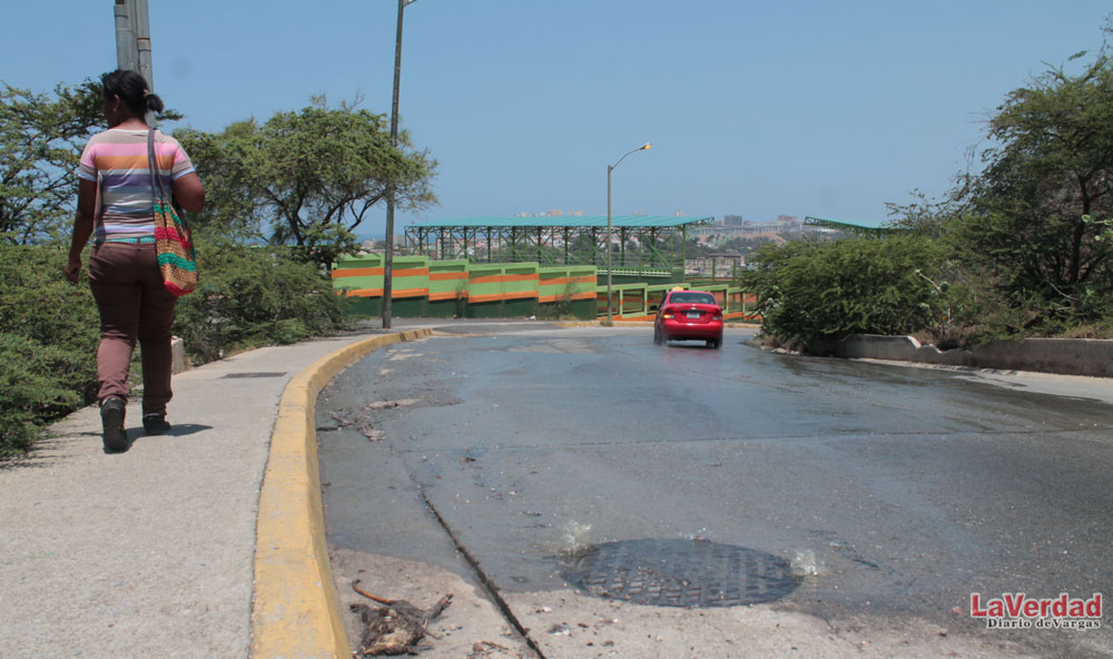 Aguas servidas genera contaminación en Marapa Marina