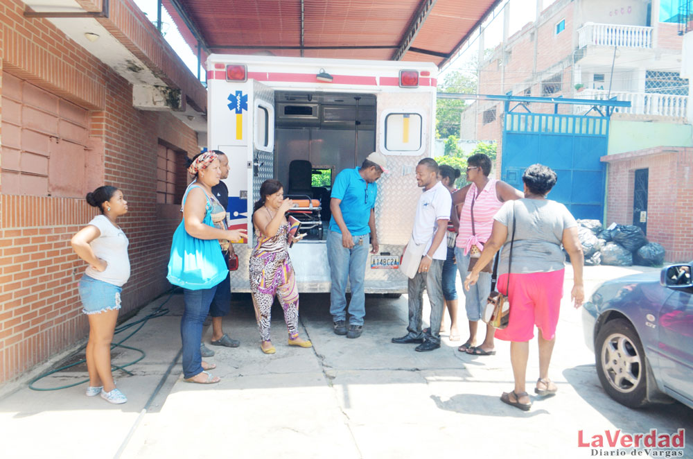 Vecinos de Caraballeda se oponen al intercambio de ambulancias