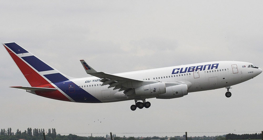 Cubana deja varados a 200 pasajeros