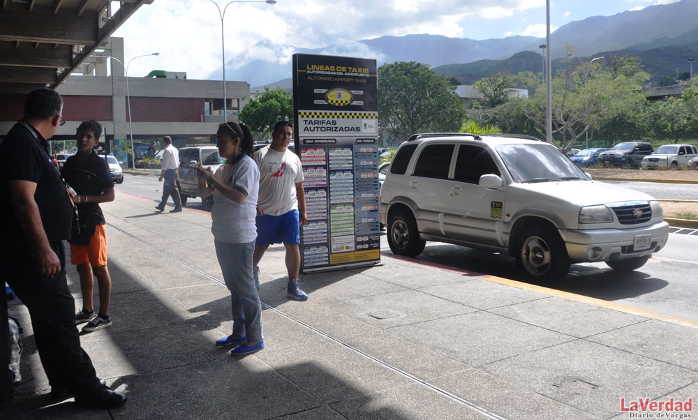 Cooperativas de taxis piden apoyo al Gobernador para renovar sus unidades