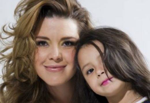 Alicia Machado deja México tras ser desalojada de su vivienda por aludes