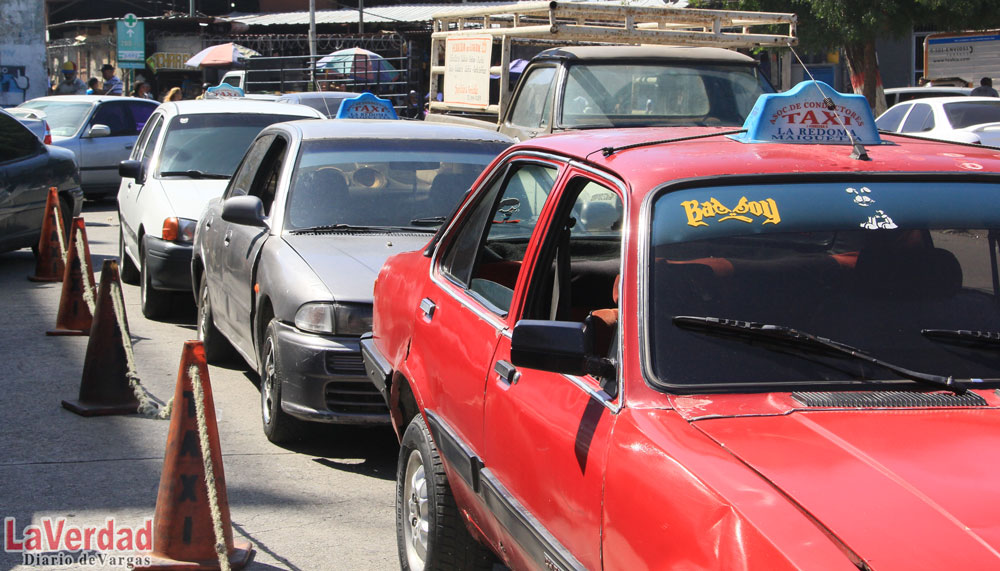Taxistas solo ofrecen “carreritas“ a sitios céntricos