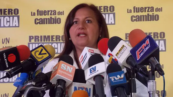 Dinorah Figuera: "Cabello debe facilitar el proceso de transición"