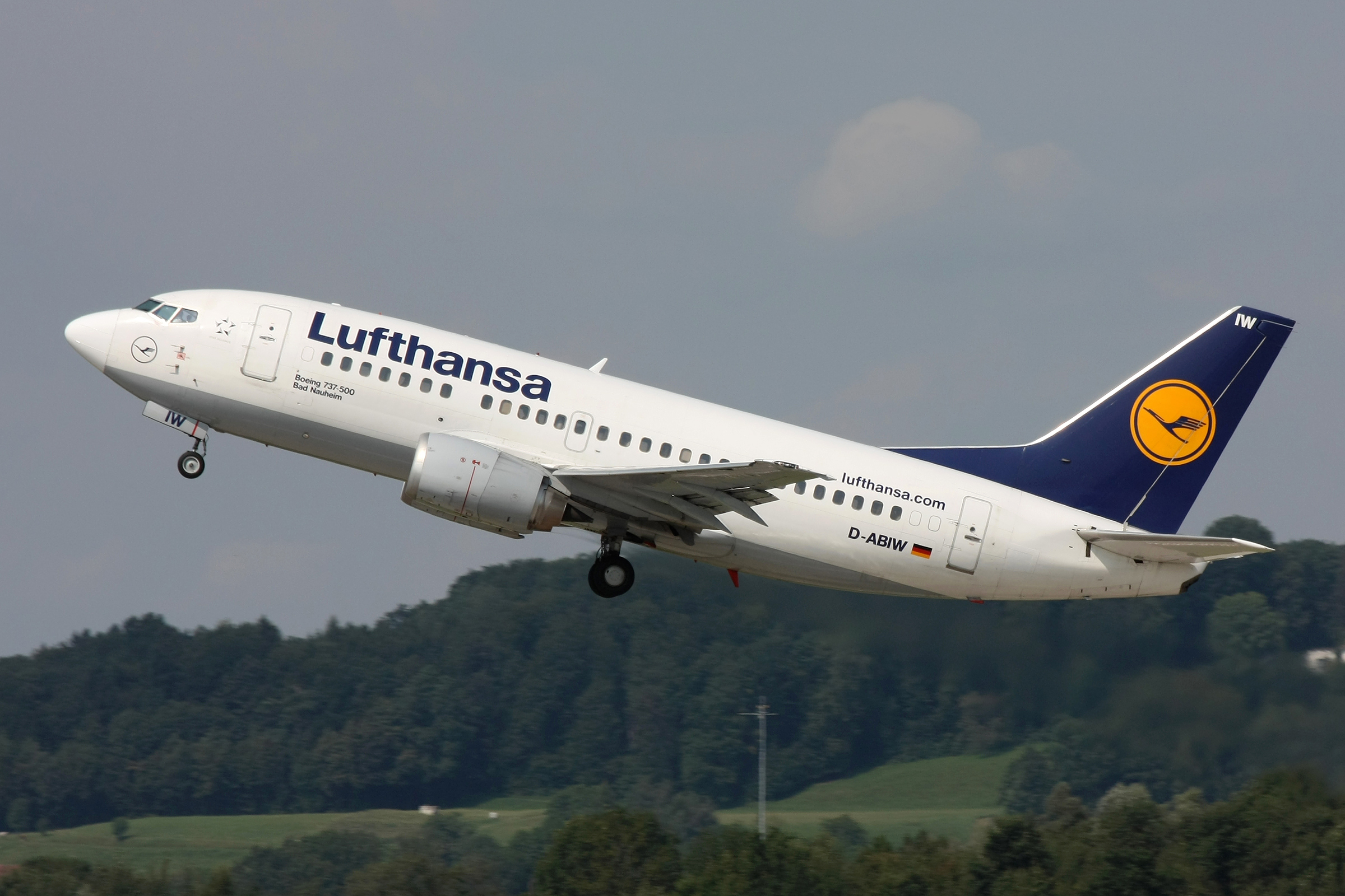 Lufthansa trajo 360 toneladas de medicamentos