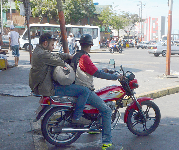 Continúa en alza progresiva el precio de los repuestos para motos