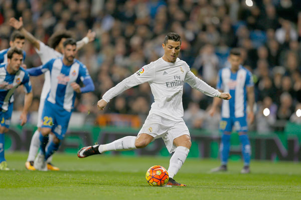 Real Madrid zarandeó al Espanyol