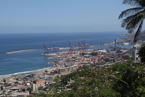 Ni los barcos trigueros están llegando