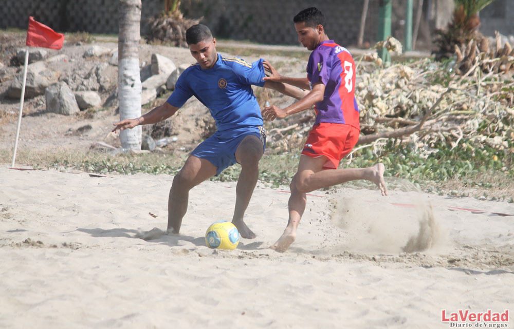 Liga de fútbol playa Vargas comenzó torneo regular 2016