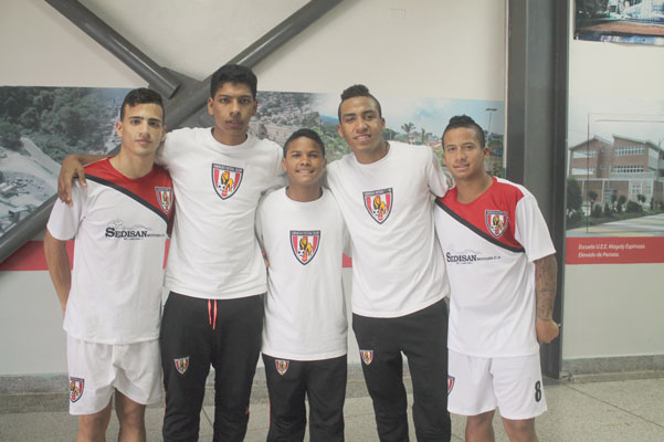 Jugadores del Caracas FC pero varguenses de nacimiento
