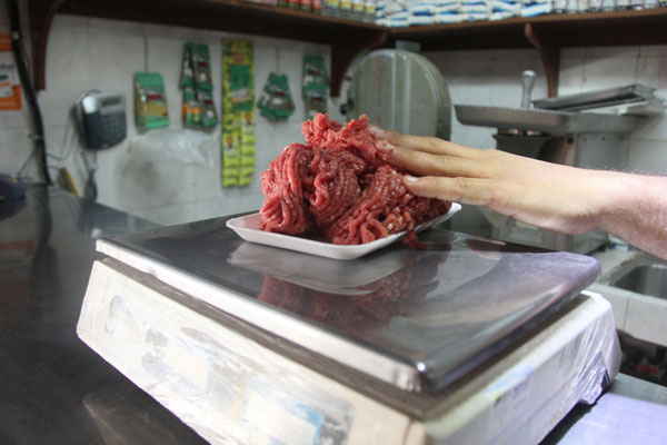 Venta de carne sigue en picada pese al ajuste