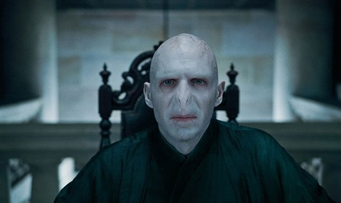 Lord Voldemort podría aparecer en las próximas películas “Animales Fantásticos”