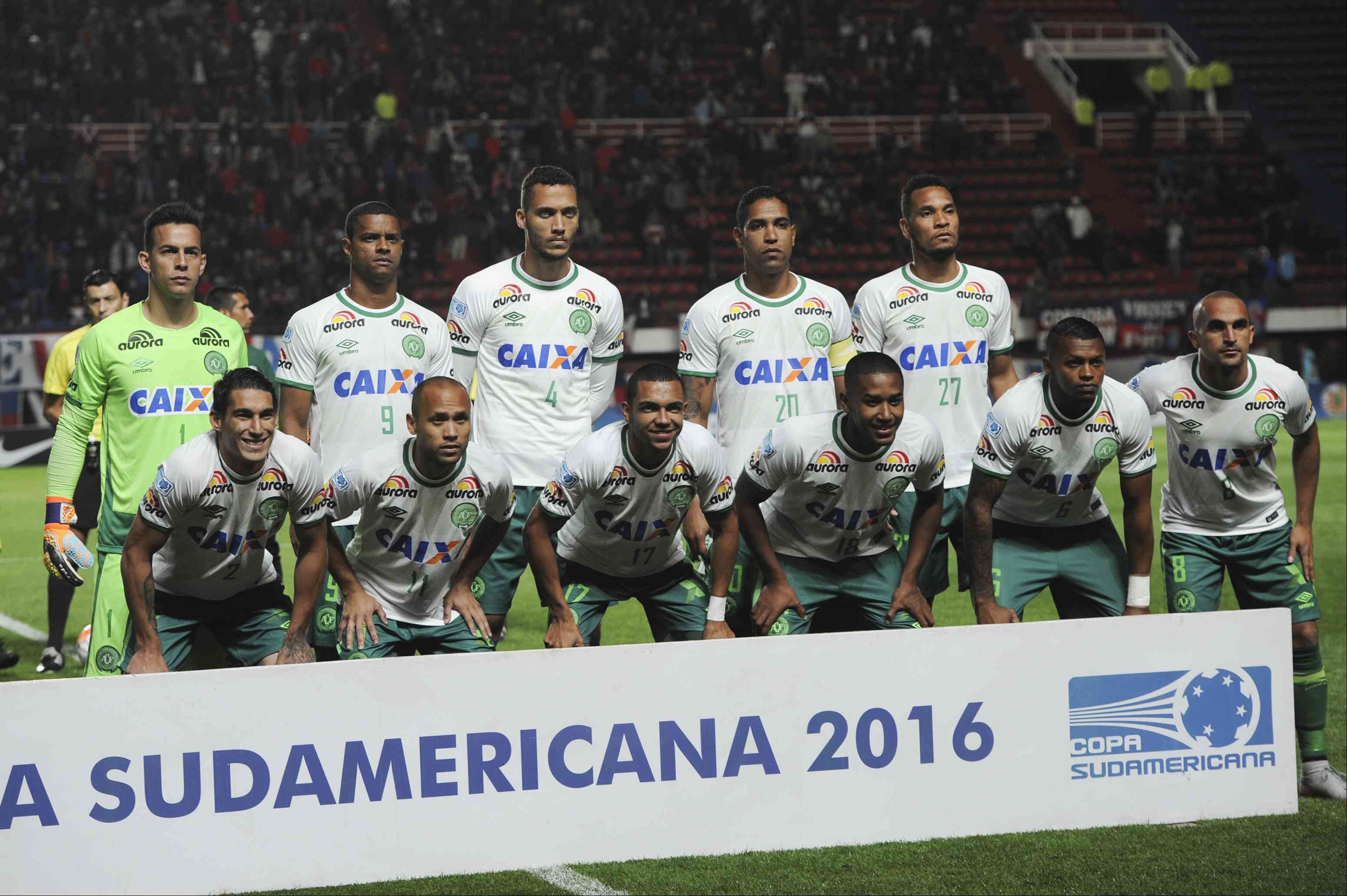 Avión con equipo de fútbol Chapecoense de Brasil se estrelló en Medellín