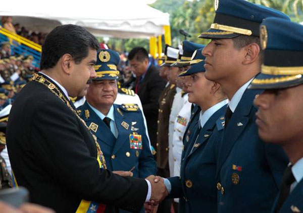 Maduro asegura que extenderá diálogo hasta el 2018