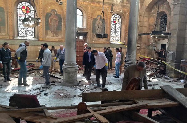25 muertos deja atentado a iglesia cristiana en Egipto