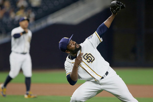 Arizona firma por un año a Fernando Rodney