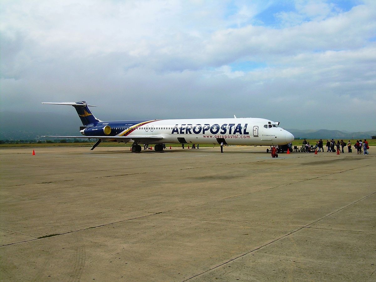 Avión de Aeropostal aterrizó de emergencia en Barquisimeto por fallas en el motor