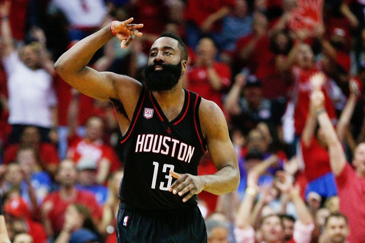 Harden supera a Westbrook y Rockets dominan en primera ronda de playoffs en el Oeste