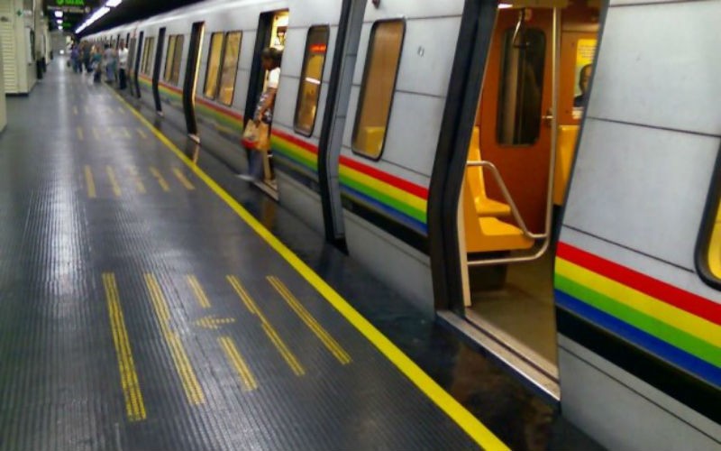 Estaciones del Metro de Caracas no prestan servicio comercial