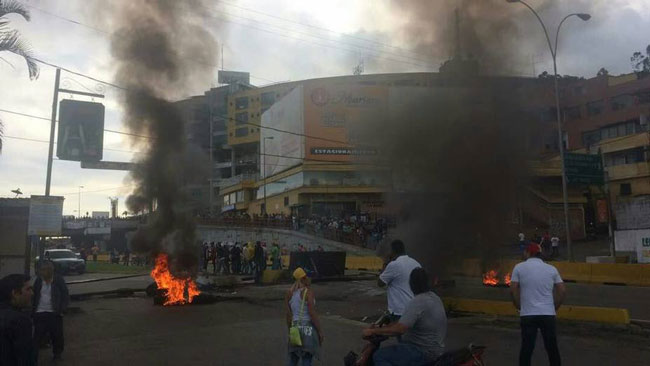 Arde Caracas y el interior  en rechazo a Constituyente Comunal