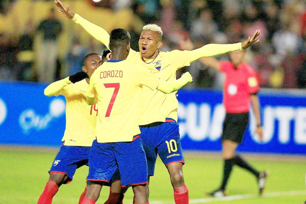 Ecuador permite empate ante EEUU
