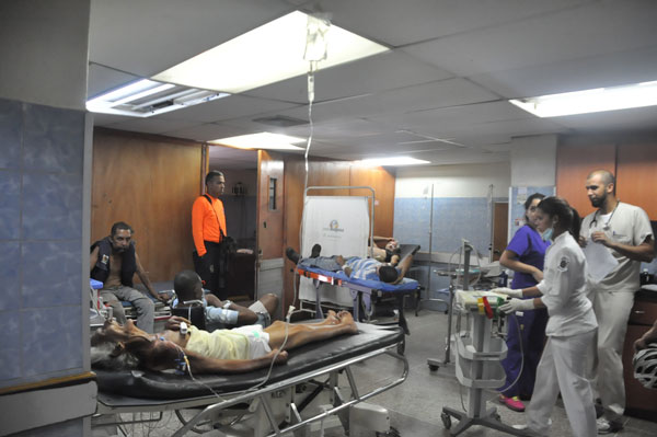 Cierre del hospital Vargas colapsa al Periférico