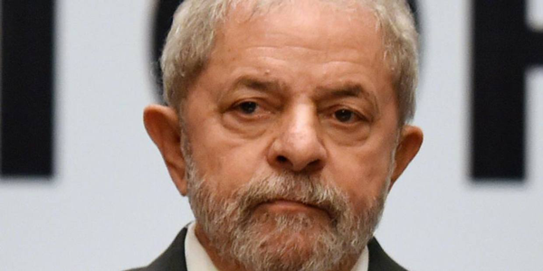 Lula condenado a más de 9 años de cárcel por corrupción