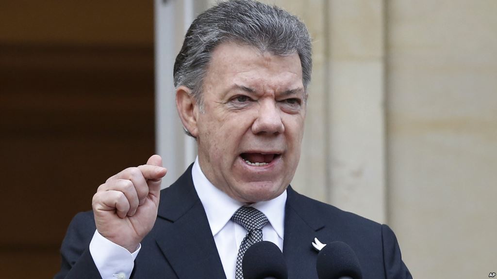 Santos: Maduro usa bandas criminales para controlar la sociedad