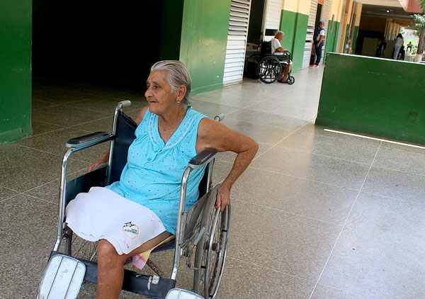 Inseguridad y falta de servicios afecta  a pacientes del Martín Vegas