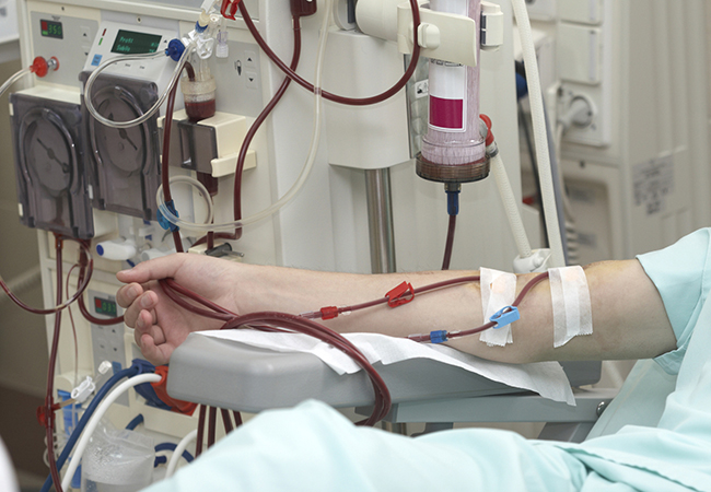 Escasez de medicinas pone en  riesgo mortal a pacientes de hemodiálisis