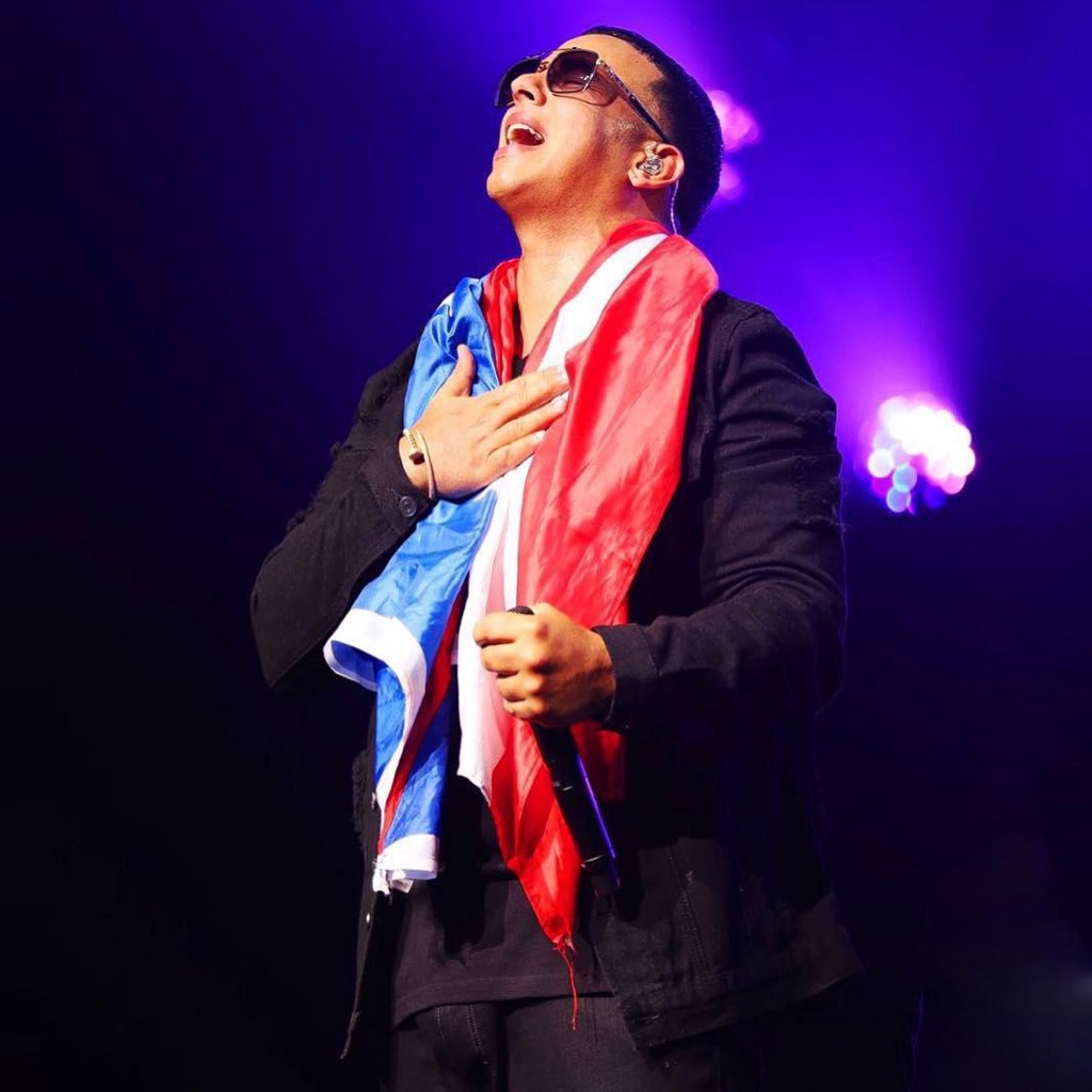 Daddy Yankee ayuda a reconstruir Puerto Rico