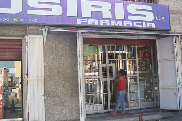 Farmacias obligadas a bajar santamarías por descapitalización